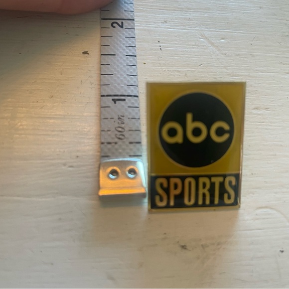 ABC Sports Lapel Ballcap Pin Gold Yellow Black Vintage Collectible - Picture 2 of 3